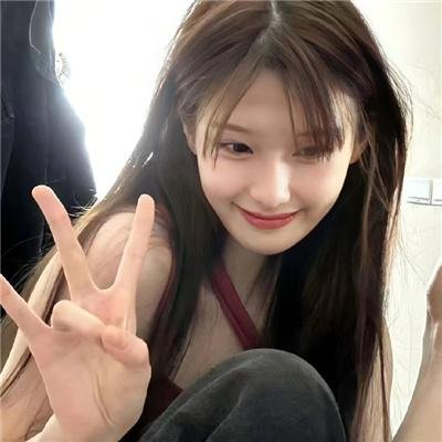 我们全村都不是人海报
