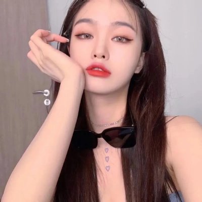 阿翁丽的青春海报